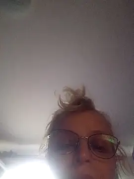 BritneyHudson online show from September 2025 06:15:01 AM