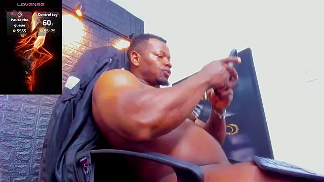 tommike online show from March 2026 02:39:02 PM