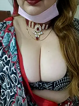 Snapshot of Rupaleesexy chatting on June 2026 07:35:01 PM Rupaleesexy online show from June 2026 07:35:01 PM