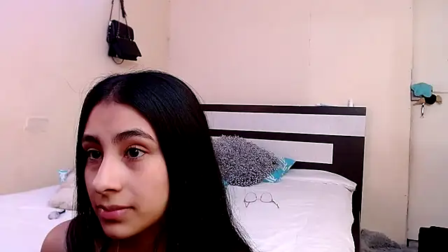 chika hellar online show from September 2025 10:10:01 PM