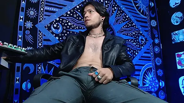 Dicaprioo  online show from February 2025 07:59:01 PM