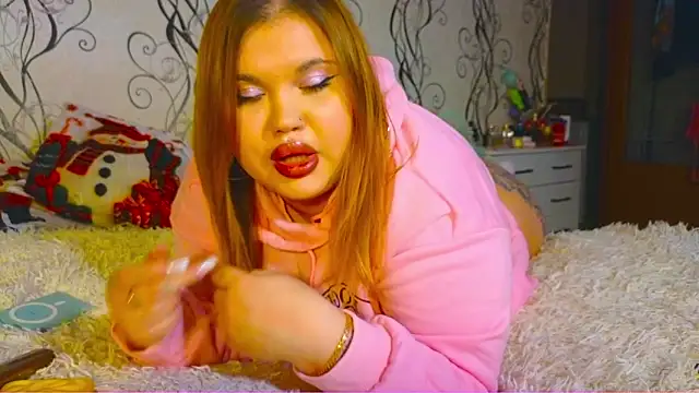 Snapshot of hi_im_Eva chatting on November 2025 08:57:01 PM hi im Eva online show from November 2025 08:57:01 PM