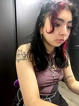 Snapshot of _Gothiccbitch_ chatting on December 2024 07:10:01 AM  Gothiccbitch  online show from December 2024 07:10:01 AM