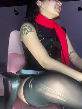 Snapshot of _Gothiccbitch_ chatting on March 2025 10:02:01 AM  Gothiccbitch  online show from March 2025 10:02:01 AM