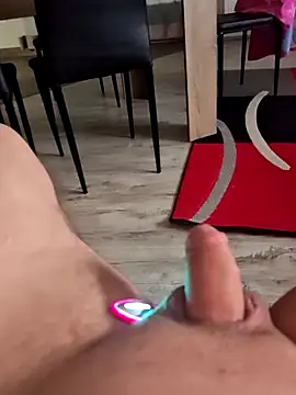 Szeltolo001 online show from February 2026 04:27:01 AM