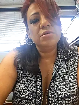 Erotic nayma online show from February 2026 06:17:02 PM