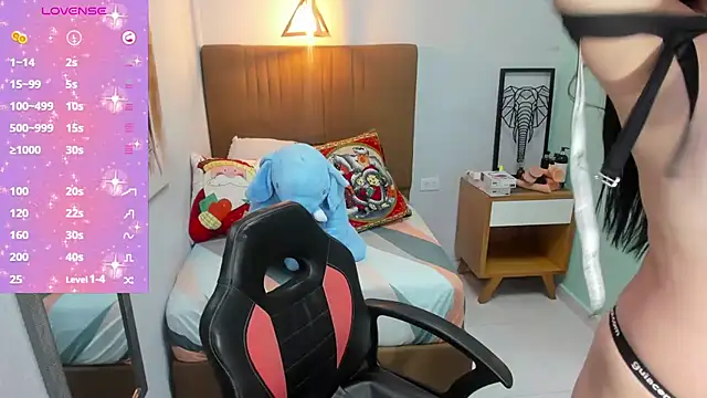 delilaquinn online show from December 2024 06:34:02 PM