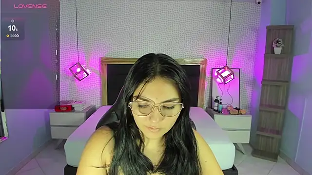 delilaquinn online show from March 2025 12:14:02 PM