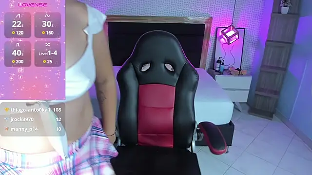 delilaquinn online show from March 2025 03:20:01 PM