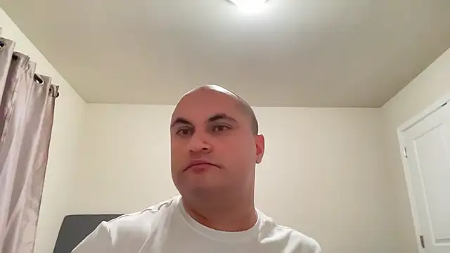 SluggishChase99 online show from January 2026 10:35:02 PM