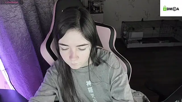 Crazy forest fairy online show from December 2024 09:31:02 PM