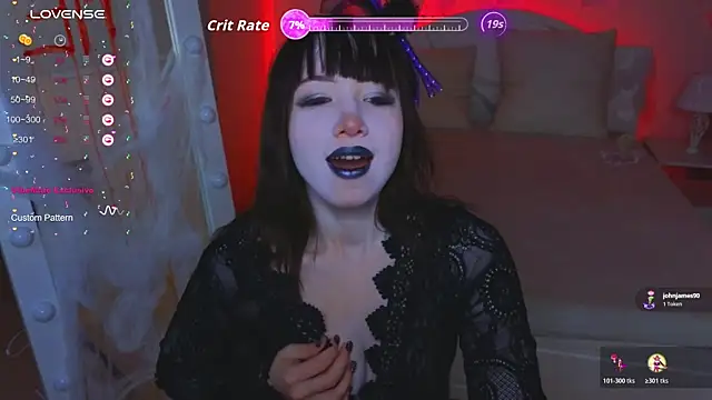 Hayle Hill online show from October 2025 11:27:01 PM