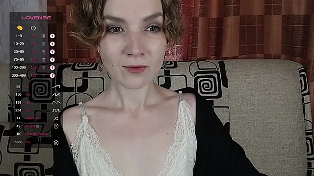 Snapshot of TinaWince chatting on July 2026 05:11:01 AM TinaWince online show from July 2026 05:11:01 AM