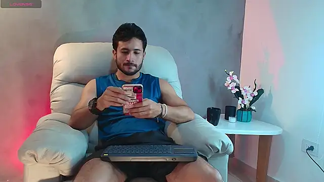 Valentinoford online show from March 2025 12:29:02 AM