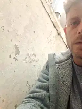 Jonjon3669 online show from April 2026 03:31:02 PM