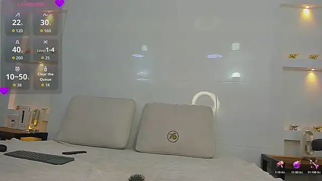 Snapshot of Dalia-Prada chatting on July 2026 04:04:01 AM Dalia-Prada online show from July 2026 04:04:01 AM