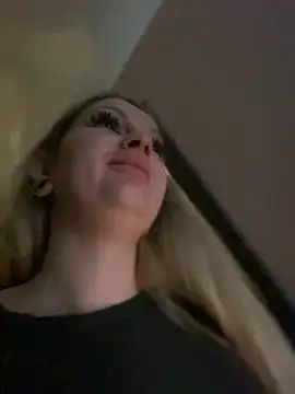 Teya moon  online show from December 2024 07:49:02 AM