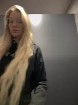 Teya moon  online show from January 2025 11:51:01 AM