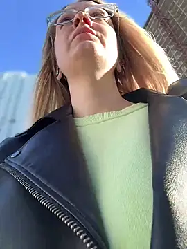 Teya moon  online show from January 2025 11:10:02 AM