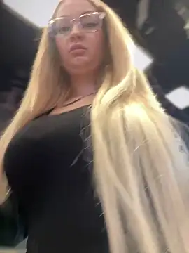 Teya moon  online show from January 2025 12:02:02 PM