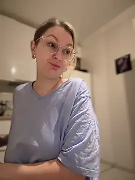 Teya moon  online show from February 2025 12:38:02 AM