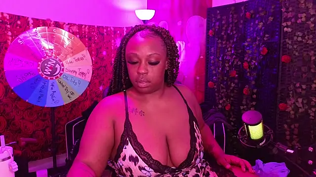 Snapshot of cheriserozequeen chatting on May 2026 06:13:01 PM cheriserozequeen online show from May 2026 06:13:01 PM
