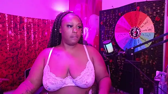 Snapshot of cheriserozequeen chatting on May 2026 06:15:02 PM cheriserozequeen online show from May 2026 06:15:02 PM
