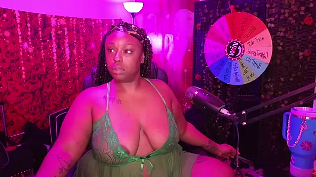 Snapshot of cheriserozequeen chatting on May 2026 05:10:01 PM cheriserozequeen online show from May 2026 05:10:01 PM