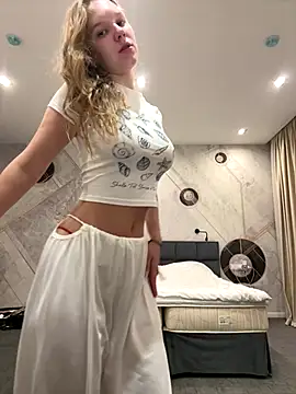 Ketitull online show from September 2025 04:23:01 AM