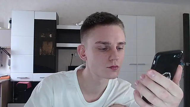 angryzan online show from January 2025 10:11:01 AM