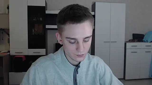 angryzan online show from February 2025 10:21:02 AM