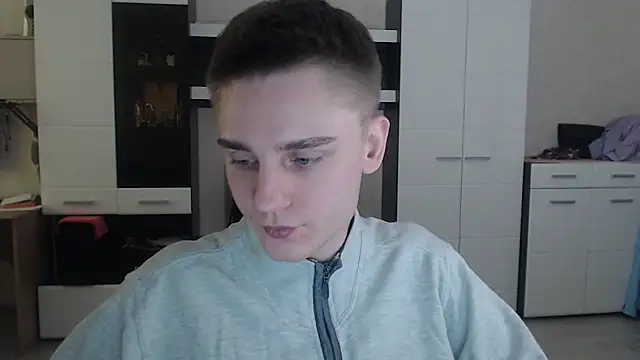 angryzan online show from February 2025 07:50:02 AM