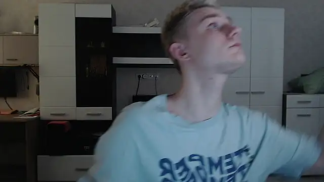 angryzan online show from February 2025 10:41:01 AM