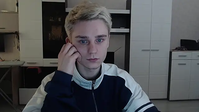 angryzan online show from March 2025 07:19:02 AM