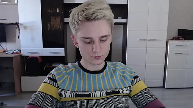 angryzan online show from March 2025 10:54:02 AM