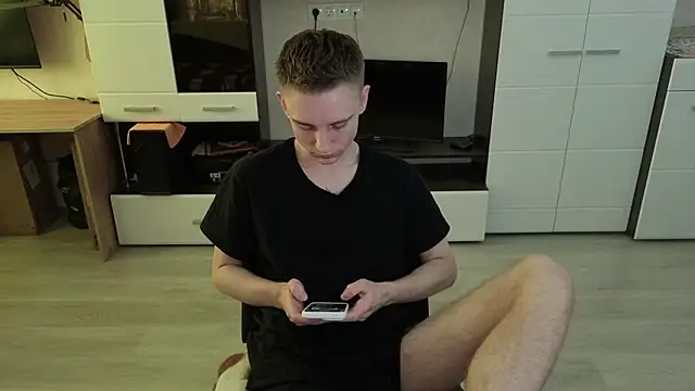 angryzan online show from April 2026 04:59:01 AM