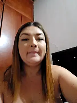 Snapshot of Sofia_Queen17 chatting on January 2025 10:59:02 AM Sofia Queen17 online show from January 2025 10:59:02 AM