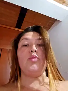 Snapshot of Sofia_Queen17 chatting on March 2025 01:35:02 PM Sofia Queen17 online show from March 2025 01:35:02 PM