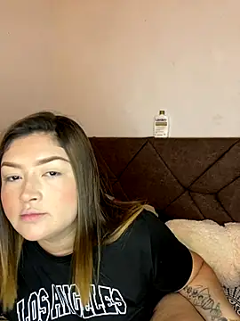 Snapshot of Sofia_Queen17 chatting on September 2025 10:47:01 AM Sofia Queen17 online show from September 2025 10:47:01 AM