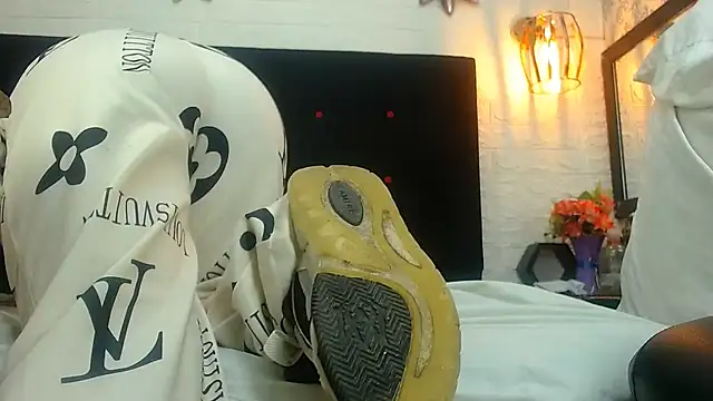 hairy pussywet online show from December 2024 12:24:01 PM