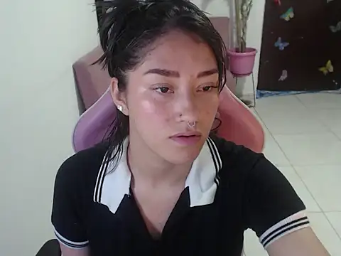 Snapshot of littleangel1_m chatting on July 2026 01:02:01 PM littleangel1 m online show from July 2026 01:02:01 PM