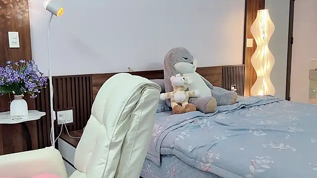  Ely  online show from October 2025 03:32:02 PM