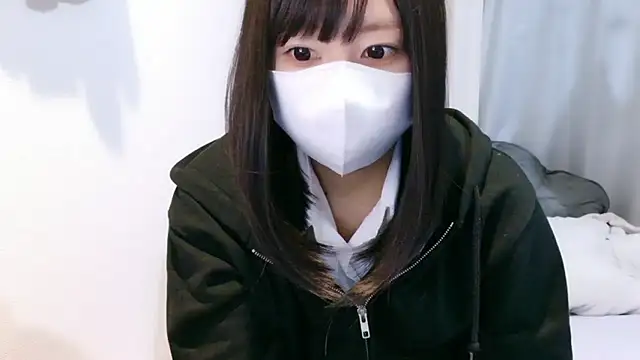 Snapshot of YUTSU_KI chatting on May 2026 04:04:01 PM YUTSU KI online show from May 2026 04:04:01 PM