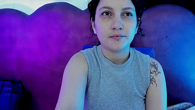 Snapshot of sophy_rock chatting on June 2026 03:23:01 PM sophy rock online show from June 2026 03:23:01 PM