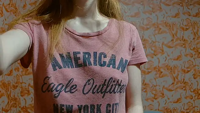 strawberrysmoothie online show from December 2024 12:09:01 AM