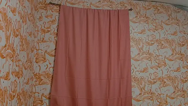 strawberrysmoothie online show from October 2025 01:57:01 AM