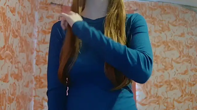 strawberrysmoothie online show from October 2025 06:15:01 PM