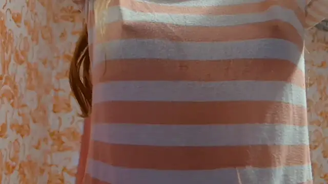 strawberrysmoothie online show from October 2025 06:58:02 PM