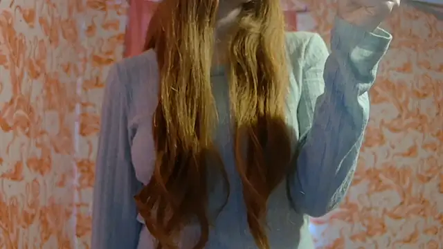 strawberrysmoothie online show from February 2026 06:37:02 PM