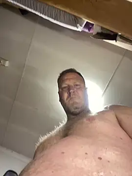 sexycouple109 online show from April 2026 06:46:01 PM